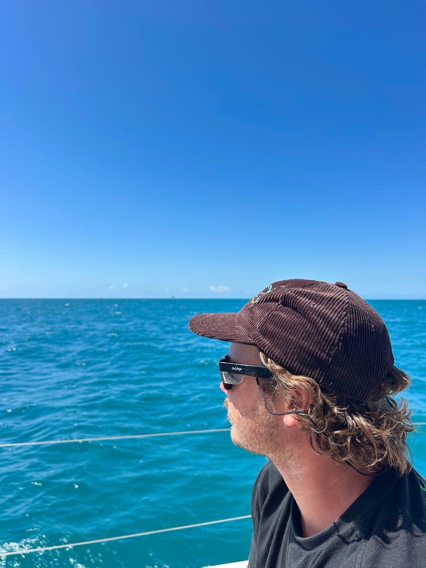 Sunset Lovers Cord Cap